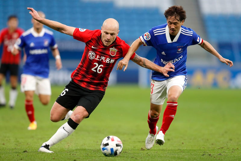 Celtic are believed to be plotting a move for ex-Huddersfield Town star Aaron Mooy. He's currently playing his football out in China with Shanghai SIPG, but the Hoops' new manager Ange Postecoglou, who has managed him before for Australia, could lure him back to the UK. (Daily Record)