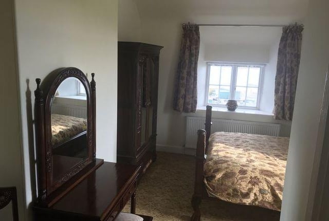 This hotel has six bedrooms and four of them have an en suite.