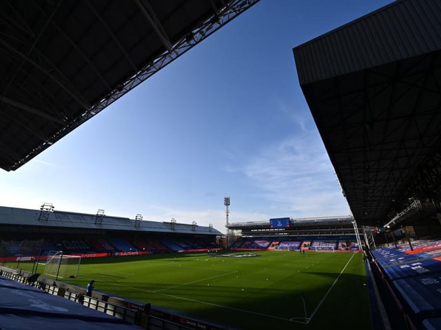 Palace win: 44%, Newcastle win: 28%, Draw: 28%.
