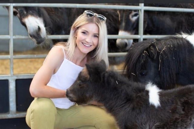 TV star Helen Skelton meets the farm animals