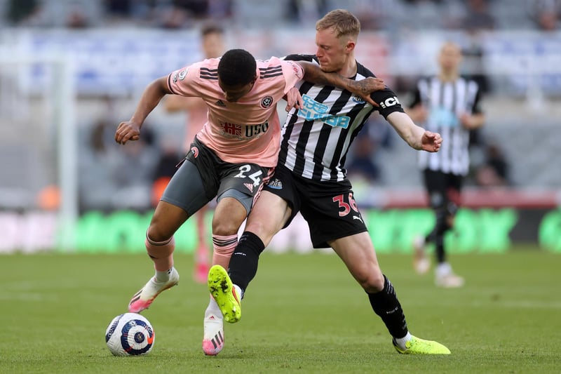 Newcastle United are yet to hold talks with Sean Longstaff over a new deal and Everton have already been sniffing around this summer. The Magpies reportedly placed a £10 million price tag on his head but he is yet to leave St. James' Park as he goes into the final year of his contract.