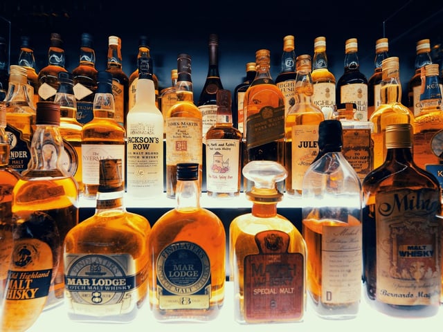 Taking place from 3-8 November, the Speyside Whisky Festival is offering a series of in-person events, for whisky experts and novices alike. The programme includes the opportunity to delve into the history and the process behind The Glenlivet Distillery, a chance to blend your own Benriach whisky and a unique night time tour of Glen Moray Distillery.