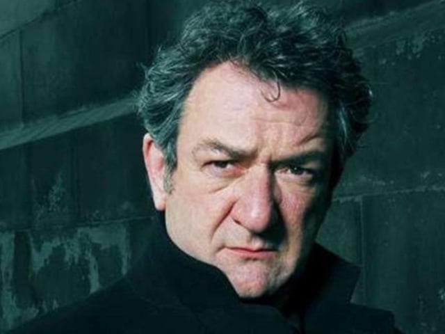 Loosely based on the Inspector Rebus novels of Scots author Ian Rankin, this series follows the exploits of Detective Inspector John Rebus, who solves grisly crimes on the streets of Edinburgh.