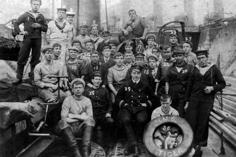 Crew members of HMS Tiger in 1908.