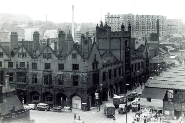 General view of the Old Corn Exchange, Sheffield, showing the new Park Hill redevelopment flats in the backgrounde and part of the wholesale fruit market, 1959
Severely damaged by fire in 1947 and demolished in 1962