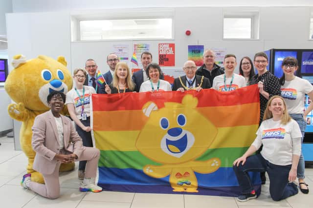 Sheffield Children’s NHS Trust has officially launched its rainbow badge scheme as one way young people and families can be reassured that the organisation is an open, non-judgemental and inclusive place for people who identify as LGBT+. Staff were joined by Lord Mayor Tony Downing and supporters of the scheme to mark the occasion.