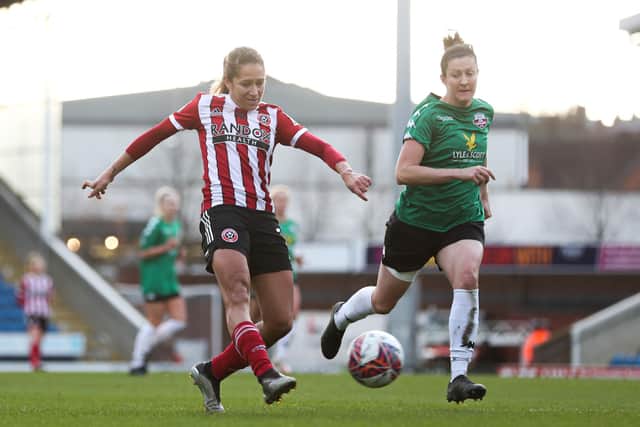 Courtney Sweetman-Kirk of Sheffield United takes a shot on goal: Isaac Parkin / Sportimage