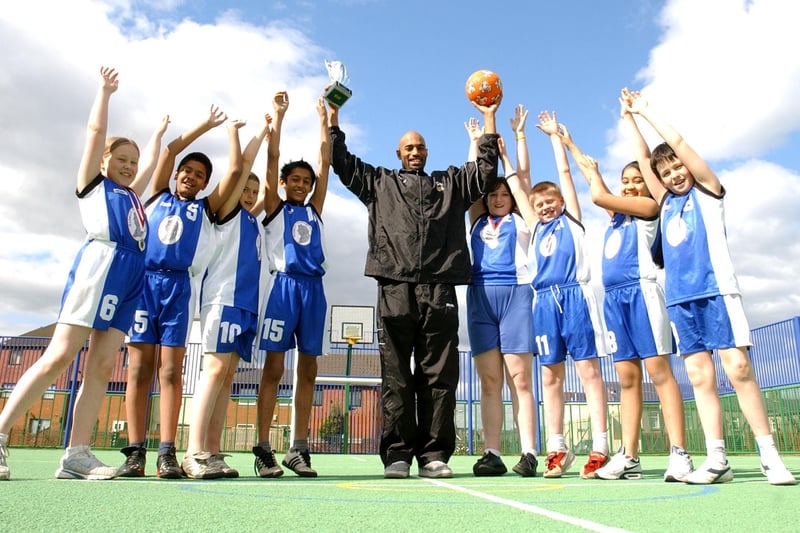 Newcastle Eagles star Fabulous Flournoy met with the Hadrian Primary School basketball team in 2005. Remember this?
