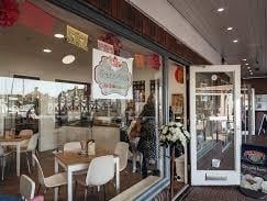 Gracie-Ann's in Port Solent has a rating of 4.4 based on 575 Google reviews. One customer said: "Had a really really lovely experience here! All the staff were wonderful! Food was absolutely spot on, highly recommend this beautiful little hidden treasure."