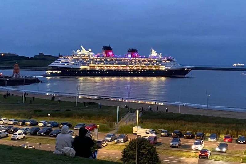 A spectacular sight as the Disney ship says goodbye to the Port.