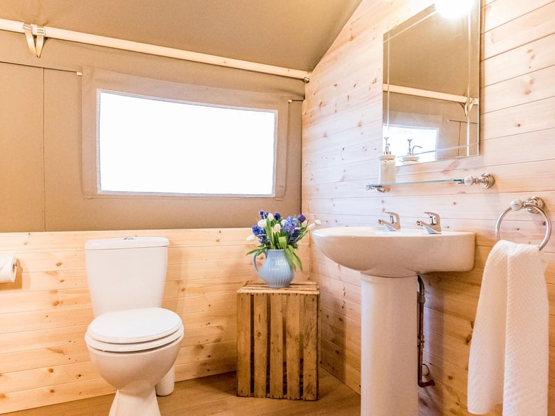 The two lodges also come with their own family bathroom.