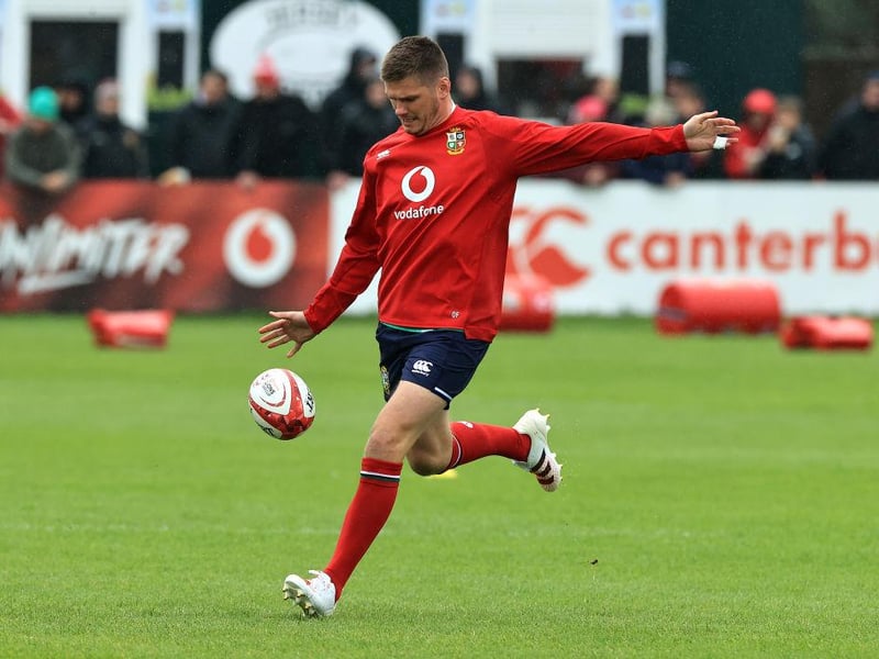 Inside centre - Owen Farrell (Saracens)