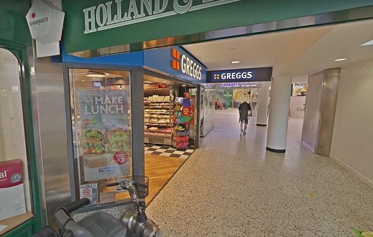 The Merrion Centre branch has a rating of 3.9 stars from 30 Google reviews. 