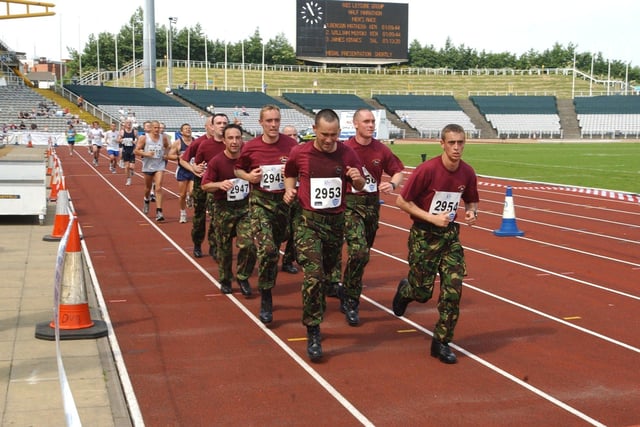 Lads from the Yorkshire regiment nearing the end of their half marathon in 2003