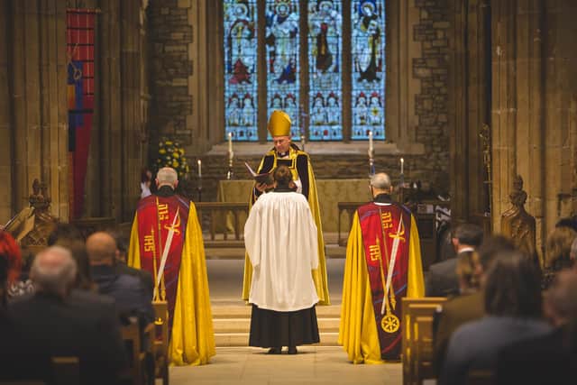 More than 400 guests welcomed the Very Reverend Canon Abigail Thompson to the city when was installed as the new Dean of Sheffield.