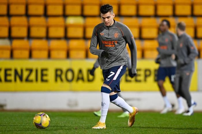 Looked sharp when he came for Morelos and took up wide right attacking slot in front three