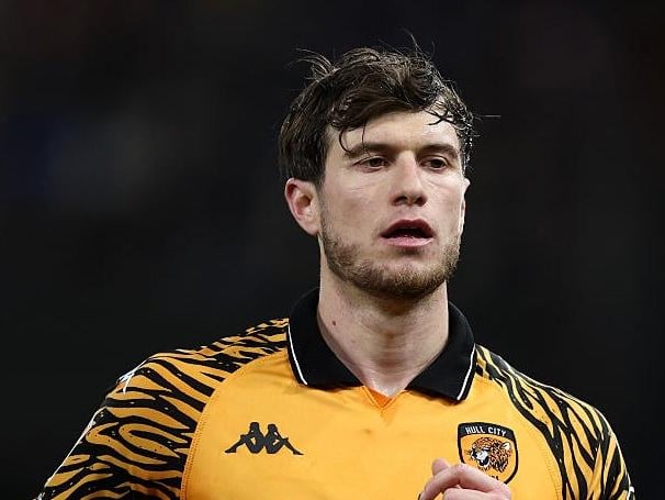 A former Sunderland player is closing in on a return from a metatarsal injury.