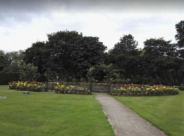 Relax in the beautiful setting at Kings Park. Whether you take the dog for a walk or treat the family to a picnic, Kings Park is the place to go if you're in the mood to chill out.