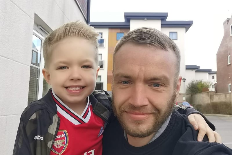 Damien Hendry said: "We had a great day - fresh trims at Brampton Barbers followed by a pint from the ice-cream parlour in Queen's Park in Chesterfield."