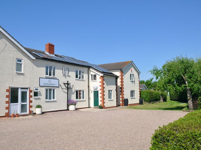 Bridleways is situated in a private, quiet, semi-rural setting, off the B6030 between Mansfield and Ollerton, just on the edge of the village of Clipstone and close to Sherwood Pines and Sherwood Forest.The venue pride themselves on their clean and comfortable accommodation and their warm and friendly welcome.