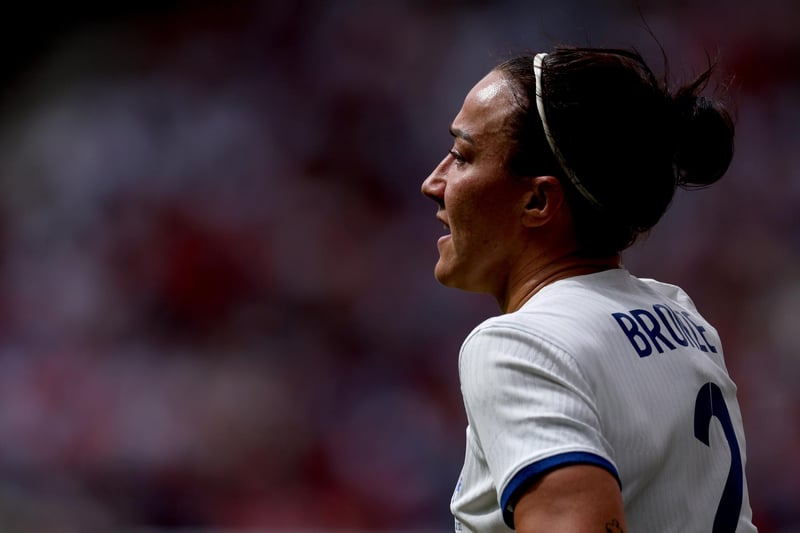 The Barcelona full back looked far more dangerous in an advanced position and should be given the opportunity to continue in that role which adds an extra goal threat for the Lionesses.