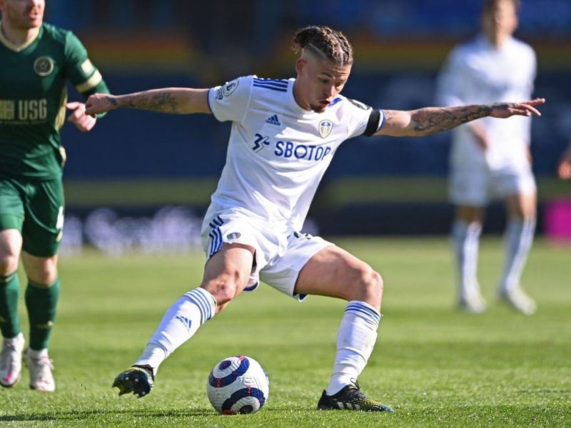 Alex McLeish has claimed that it would take a "monster" fee to convince Leeds United to sell Kalvin Phillips this summer. (Football Insider)
(Photo by LAURENCE GRIFFITHS/POOL/AFP via Getty Images)