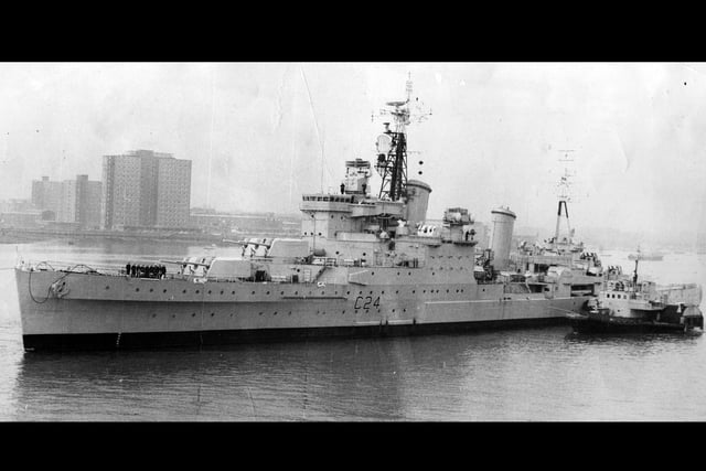 HMS Sheffield's first run from Portsmouth Harbour in 1967. The News PP5211