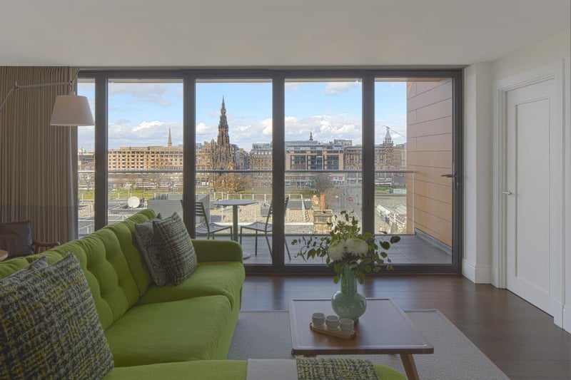 Cheval Old Town Chambers in Roxburgh's Court, Edinburgh, is a 9.4 rated five star set of apartments that offer beautiful views of Edinburgh and a open plan fully fitted kitchen, a dining and living area, a cinema TV system and luxury bathrooms.