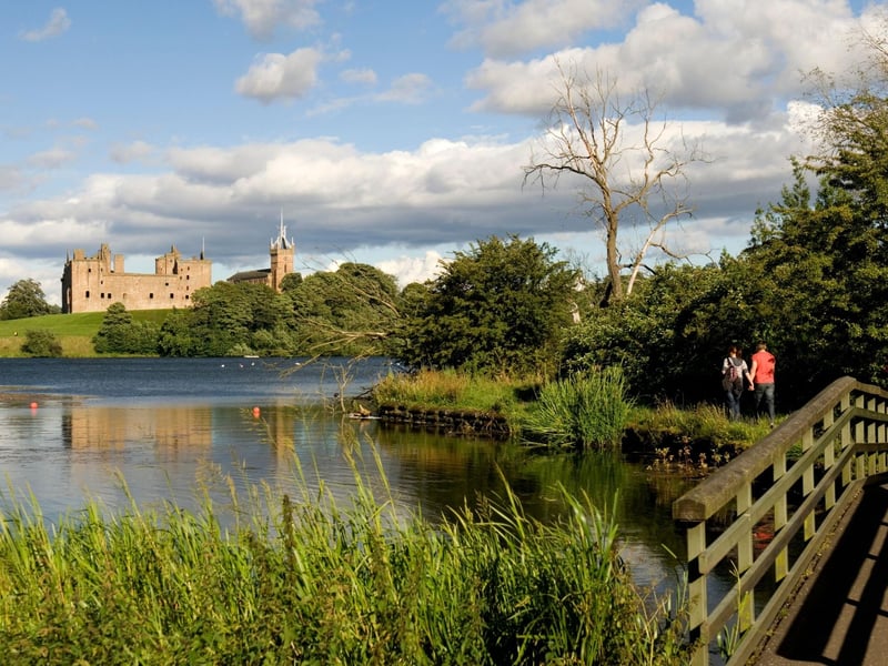 There's no shortage of interesting sights in historic Linlithgow. Take a walk around Linlithgow Loch and visit Linlithgow Palace, the birthplace of Mary, Queen of Scots. Many of the buildings in the town's High Street date back to the 17th century and now house a great range of independent shops, pubs, cafes and restuarants. A visit to Linlithgow Museum is also a must to find out more about the Royal Burgh.