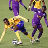 STVV's Mory Konate and Beerschot's Isamaila Cheikh Coulibaly fight for the ball (Photo by BRUNO FAHY/BELGA MAG/AFP via Getty Images)