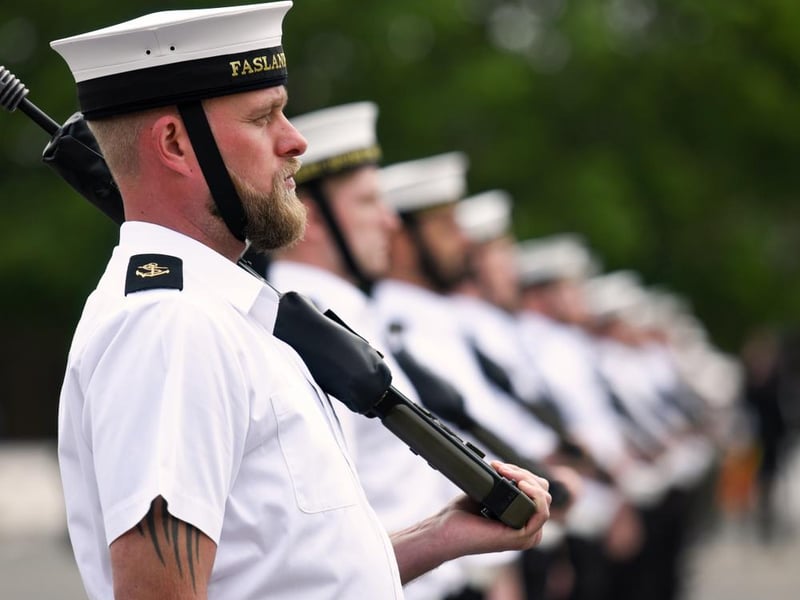 According to the ‘Seamen’s and Soldiers’ False Characters Act 1906’, no one in the UK is allowed to dress up as a member of the naval military and marine forces.