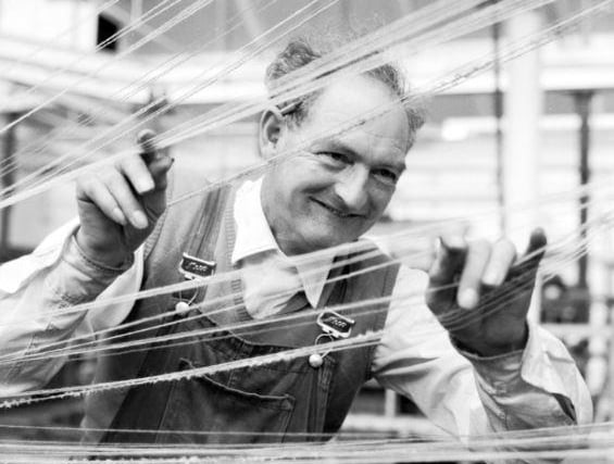Archie Brown at work on a warp-beam loom in the Bernat Klein mill in Galashiels, August 1966.
