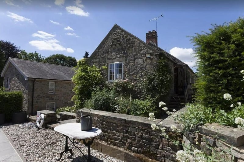 This 2 bed cottage in a rural setting, surrounded by large grounds and its own pool will give you the perfect opportunity to explore the Peak District… or just to curl up in relative comfort on the massive sofa in front of the log burner, while the kids play in the pool. Visit the Georgian gem, Ashbourne only two miles away. PLUS it’s only 30 minutes away from Alton Towers and plenty of other beautiful sights. And, with prices starting at £408.20 from April 16-18 it’s a real home from home.

Book via Vrbo.