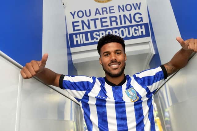 Elias Kachunga could get his Sheffield Wednesday debut this weekend. (via swfc.co.uk)