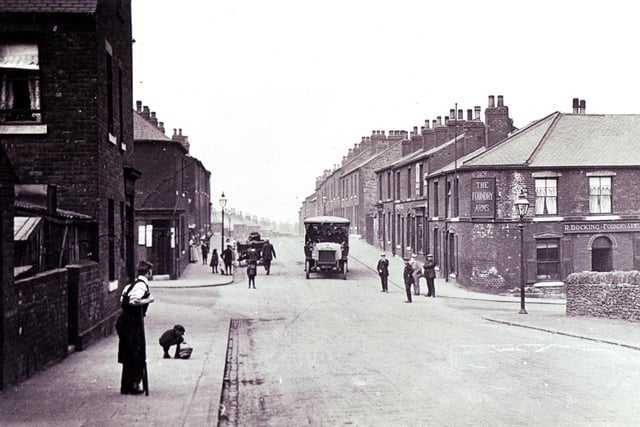 Barrow Road, Wincobank, with the Foundry Arms pub on the right
