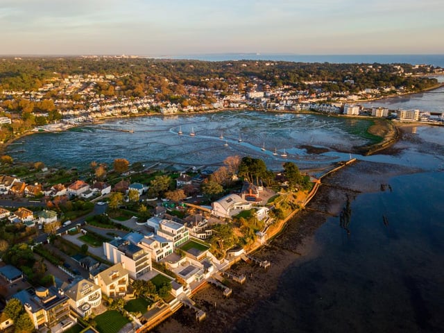 The large coastal town of Poole is a picturesque place to live - though renting can be a little pricey, at an average cost of 989 per month.