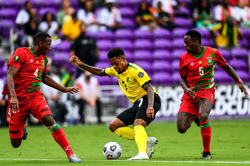 The likes of Wolves and Southampton are said to have joined Aston Villa in the race to sign Bayer Leverkusen sensation Leon Bailey. The Jamaica international, who could cost around £30m, scored 15 goals for the Bundesliga outfit last season. (90min)