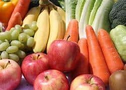 Choose fruit or veg as a healthy snack.