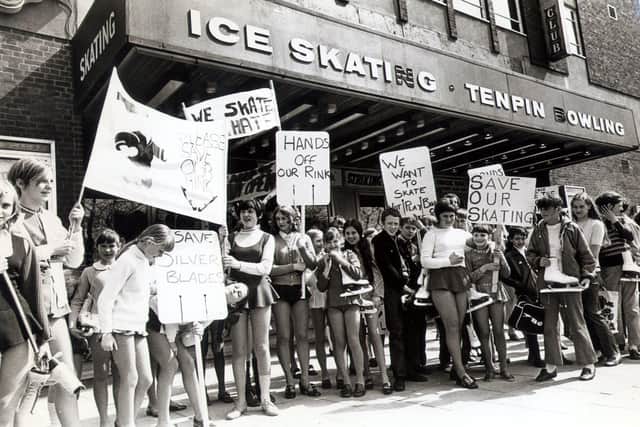 23nowff - General skating at Silver Blades Ice rink, Sheffield.
5 May 1970