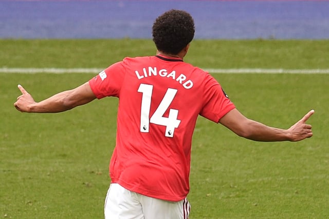 Newcastle United look to be in the driving seat to sign Manchester United's £20m-rated midfielder Jesse Lingard, and are 4/1 favourites to sign the England international ahead of Roma and Leicester City. (Sky Bet)