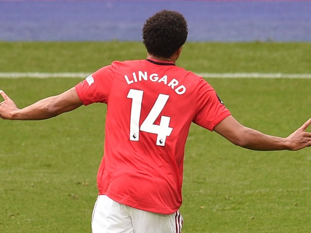 Newcastle United look to be in the driving seat to sign Manchester United's £20m-rated midfielder Jesse Lingard, and are 4/1 favourites to sign the England international ahead of Roma and Leicester City. (Sky Bet)