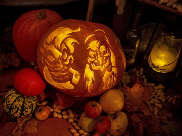 Talking about the origins of her 10-year project, Corinna said: “It all started with a pumpkin. I was carving a lot of pumpkins and I thought ‘I could maybe have a few props’ to tie it all in and before you know it your whole room is covered in skeletons.”
