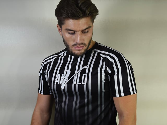 Also available in size S to XXL