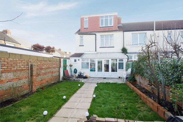 Five bed end terrace house. Wesley Grove. £325,000
Agent: Express Estate Agency - 0333 016 5458