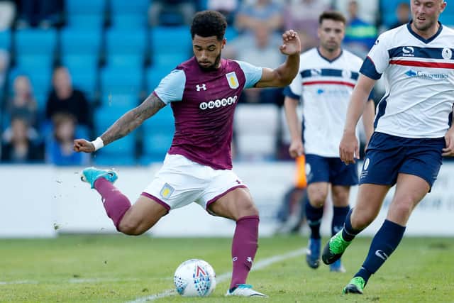 Sheffield Wednesday look set to sign former Aston Villa winger Andre Green.