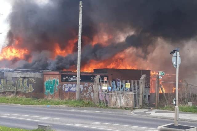 A fire at the old Boundary Club site off Jordanthorpe Parkway in Sheffield (pic: Malcolm Howcutt)