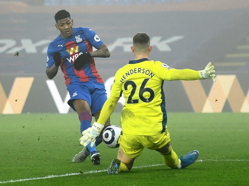 Leeds United are interested in a move for 30-year-old ex-Sunderland left-back Patrick van Aanholt, whose contract with Crystal Palace runs out in the summer. (Sunday Mirror)