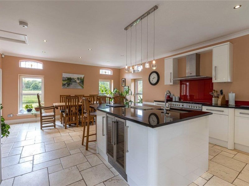 Kitchen / Dining room.