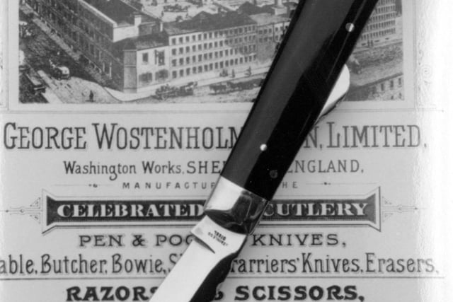 Advertisement and knife by George Wostenholm and Son Ltd., cutlery manufacturers, Washington Works, No. 97 Wellington Street. Ref no u04045