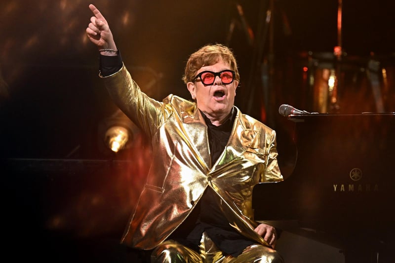 Fresh off the back of releasing the album Jump Up! a few months later Elton John performed back-to-back nights at the Apollo in November 1982. 